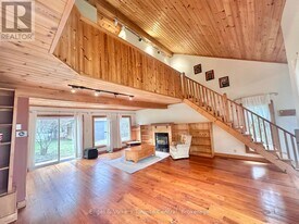 109 Hope St in Blue Mountains, ON - Building Photo