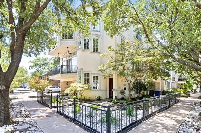 property at 4039 Holland Ave