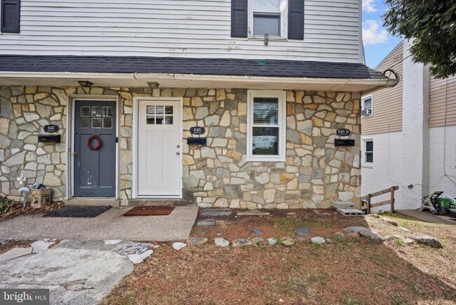 647 Roberts Ave in Glenside, PA - Building Photo - Building Photo