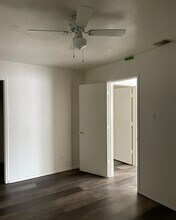 5408 McCullough Ave in Olmos Park, TX - Building Photo - Building Photo