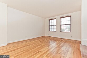 2907 S Buchanan St in Arlington, VA - Building Photo - Building Photo