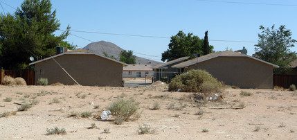 20413 Rimrock Rd in Apple Valley, CA - Building Photo - Building Photo