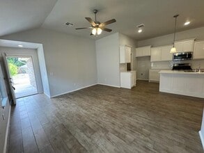2421 Finesilver Ln in Oklahoma City, OK - Building Photo - Building Photo