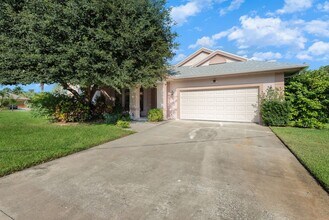 4740 Seminole Trail in Merritt Island, FL - Building Photo - Building Photo