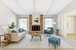 1712 California Trail in Plano, TX - Building Photo