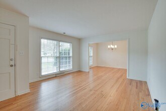 814 Cleermont Dr SE in Huntsville, AL - Building Photo - Building Photo