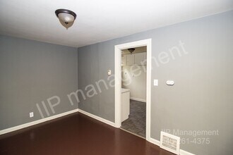 4070 Okalona Rd-Unit -- in South Euclid, OH - Building Photo - Building Photo