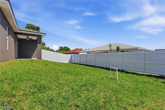 723 Ivan Ave S in Lehigh Acres, FL - Building Photo - Building Photo