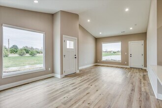 6818 W Kollmeyer St in Wichita, KS - Building Photo - Building Photo