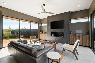 2400 Thames Dr in Edinburg, TX - Building Photo - Building Photo