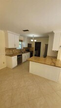 19730 NE 10th Ct in Miami, FL - Building Photo - Building Photo