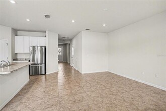 35649 Osprey Perch Ln in Zephyrhills, FL - Building Photo - Building Photo