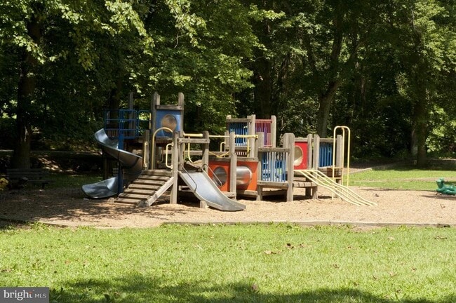 702 Chaney Dr in Takoma Park, MD - Building Photo - Building Photo