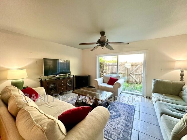 3288 S Bumby Ave in Orlando, FL - Building Photo - Building Photo