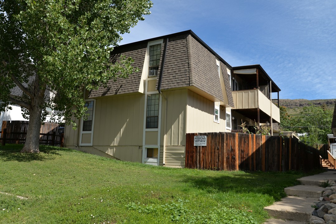 325 N Columbine St in Golden, CO - Building Photo