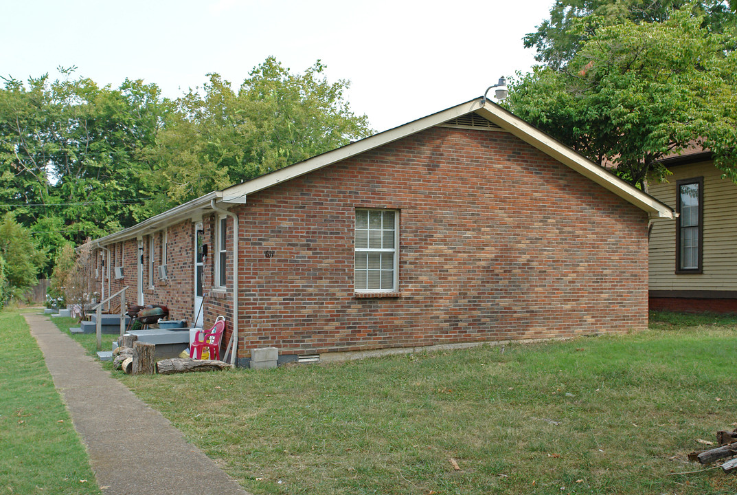 611 Boscobel St in Nashville, TN - Building Photo