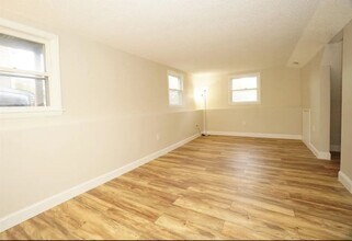 42 Woodfield St in Nashua, NH - Building Photo - Building Photo