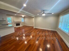 105 Paris Ln in Marietta, GA - Building Photo - Building Photo