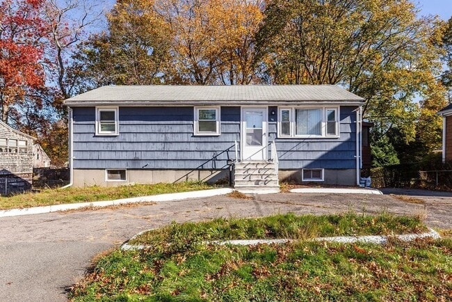 96 Hill St in Brockton, MA - Building Photo - Building Photo