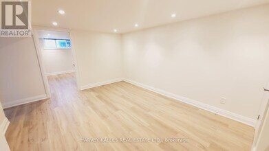 550 Glencairn Ave in Toronto, ON - Building Photo - Building Photo