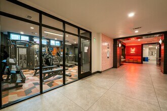 21 Pearl in Austin, TX - Foto de edificio - Building Photo