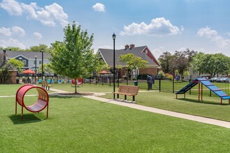 Dublin Park Townhomes in Dublin, OH - Building Photo - Building Photo