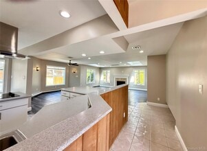 102 Sycamore Cir in Stony Brook, NY - Building Photo - Building Photo