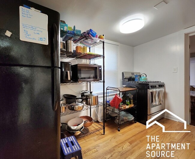 1014 Garnett Pl, Unit 2 in Evanston, IL - Building Photo - Building Photo