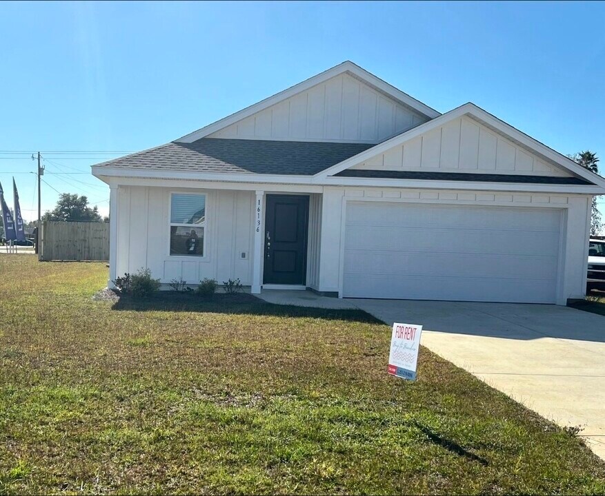 16136 Furlong Lp in Foley, AL - Building Photo