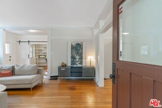 655 S Hudson Ave in Pasadena, CA - Building Photo - Building Photo