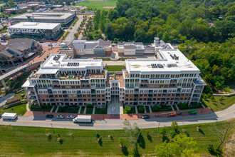 105 N High St in Dublin, OH - Foto de edificio - Building Photo