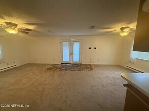 104 Park Ave in San Mateo, FL - Building Photo - Building Photo