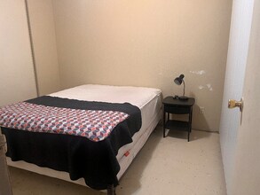 386 La Casa St in Eugene, OR - Foto de edificio - Building Photo