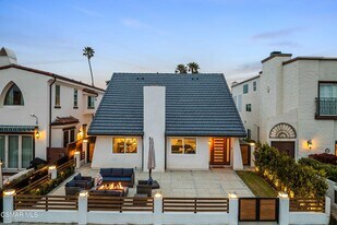 5113 Whitecap St in Oxnard, CA - Building Photo