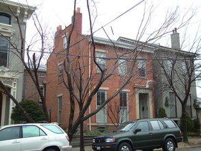 204 Garrard St in Covington, KY - Building Photo - Building Photo