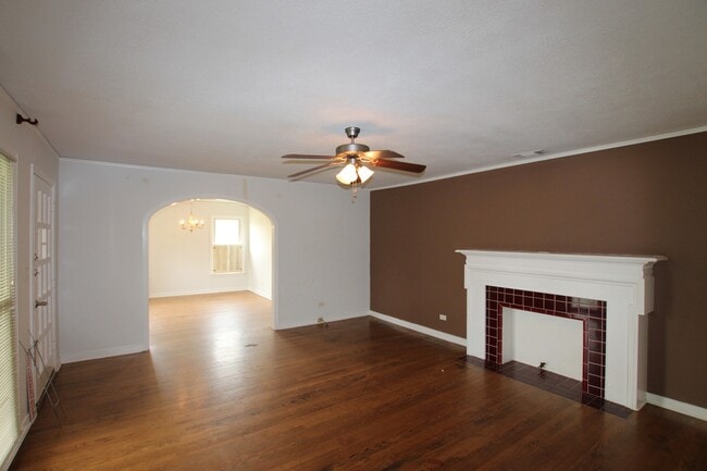 427 E 5th St in Tyler, TX - Building Photo - Building Photo