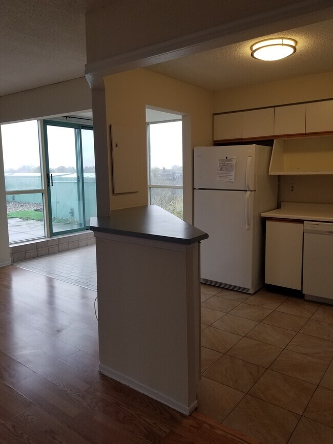 property at 61 Markbrook Ln