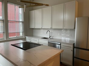 1337 Scott St in Covington, KY - Building Photo - Building Photo