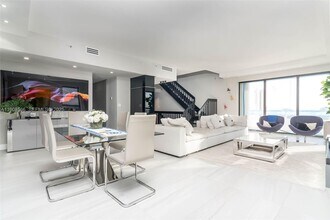 20355 NE 34th Ct in Aventura, FL - Building Photo - Building Photo