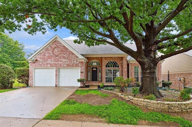 2208 Old McGarrah Rd in McKinney, TX - Foto de edificio - Building Photo
