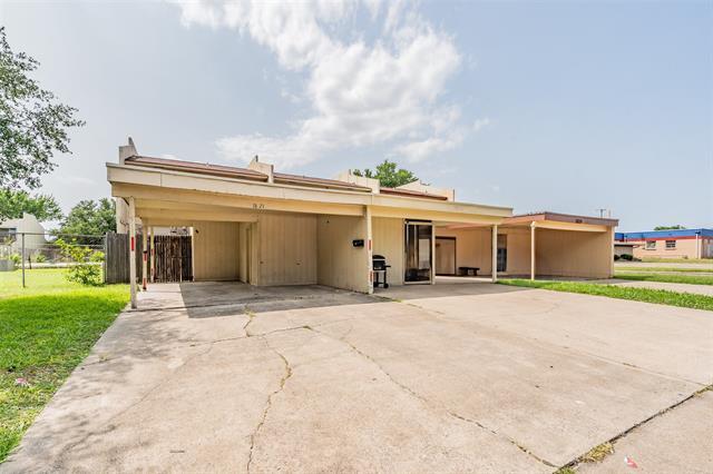 1821 Ridgeview St in Mesquite, TX - Building Photo