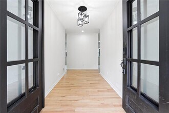 125 River Park Dr in Atlanta, GA - Foto de edificio - Building Photo