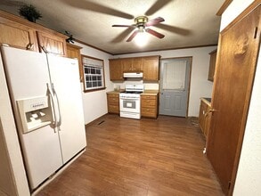 200 Butte Ln in Carpentersville, IL - Building Photo - Building Photo