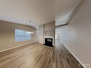 385 Chadwick Cmns in Stockbridge, GA - Building Photo - Building Photo