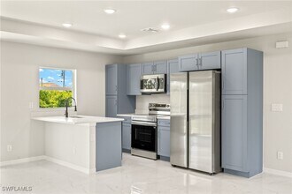 917 Hepburn Ave in Lehigh Acres, FL - Building Photo - Building Photo