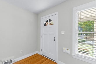 3305 Eagle Pass in Louisville, KY - Building Photo - Building Photo