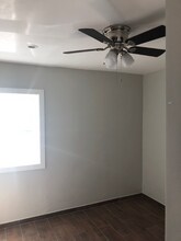 11818 Main St in Los Angeles, CA - Building Photo - Building Photo