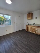 34850 Ave B in Yucaipa, CA - Foto de edificio - Building Photo