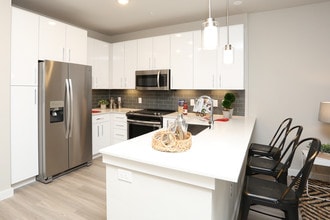 Travis at the Lake in Austin, TX - Building Photo - Interior Photo