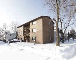 801 S 9th St in Lincoln, NE - Building Photo